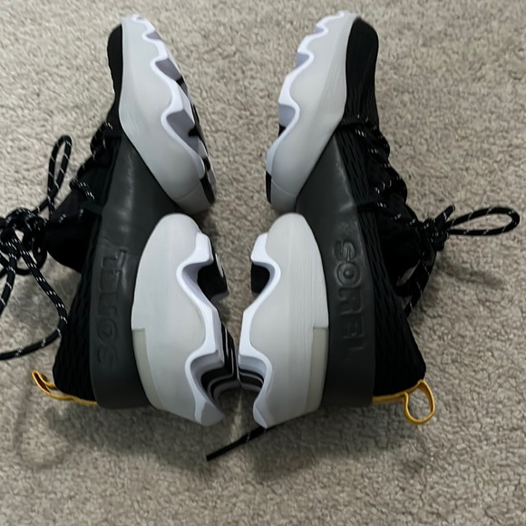 Sorel Sneaker - Picture 5 of 13